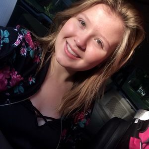 Meet your Posher, Alyssa